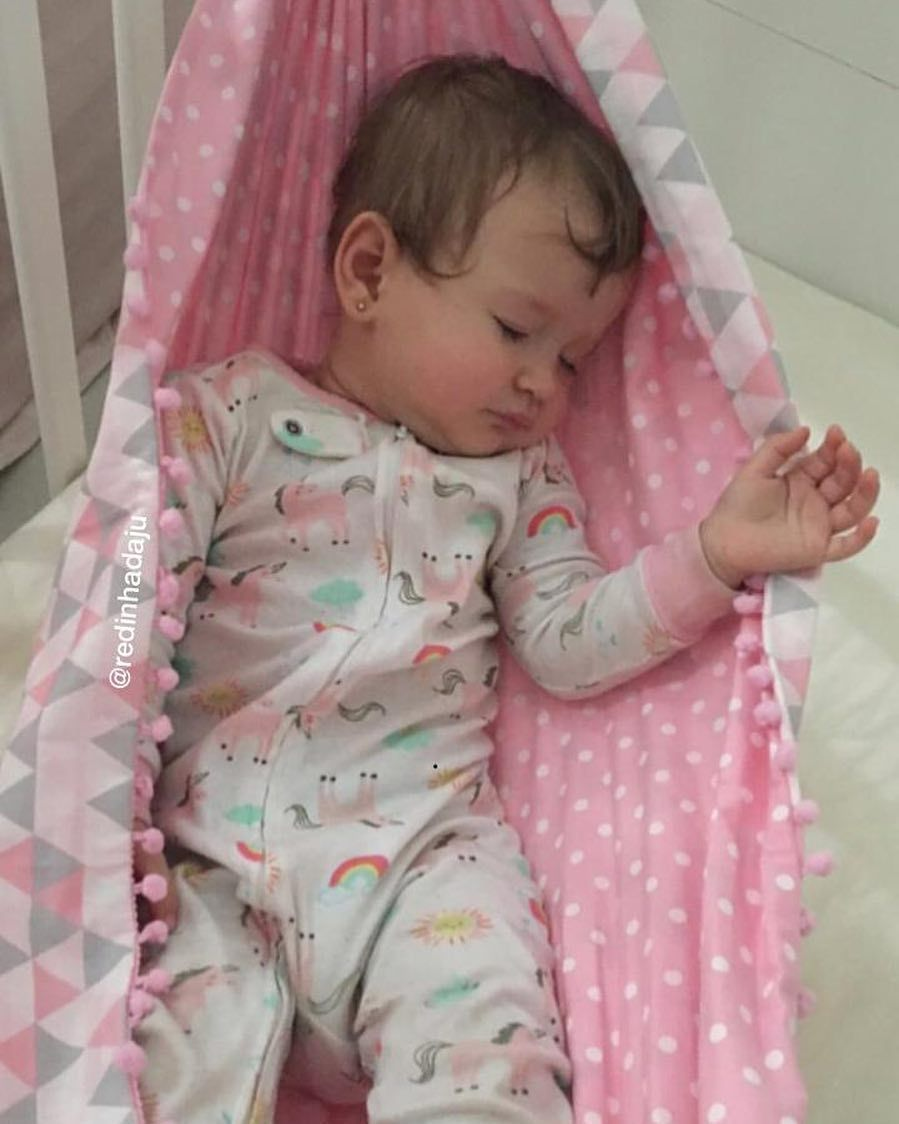 Cozy Baby Crib Hammock for Newborn Sleep