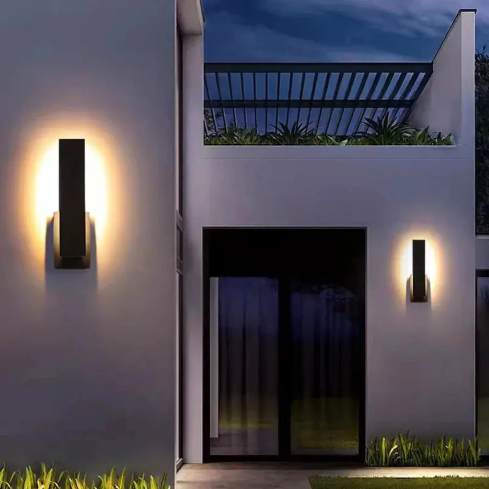 Classic Waterproof Outdoor Wall Lamp