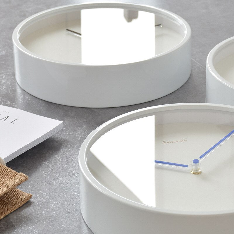 Simple Modern Wall Clock - Elegant Timepiece