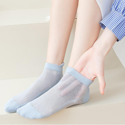 Thin No-Show Grip Socks