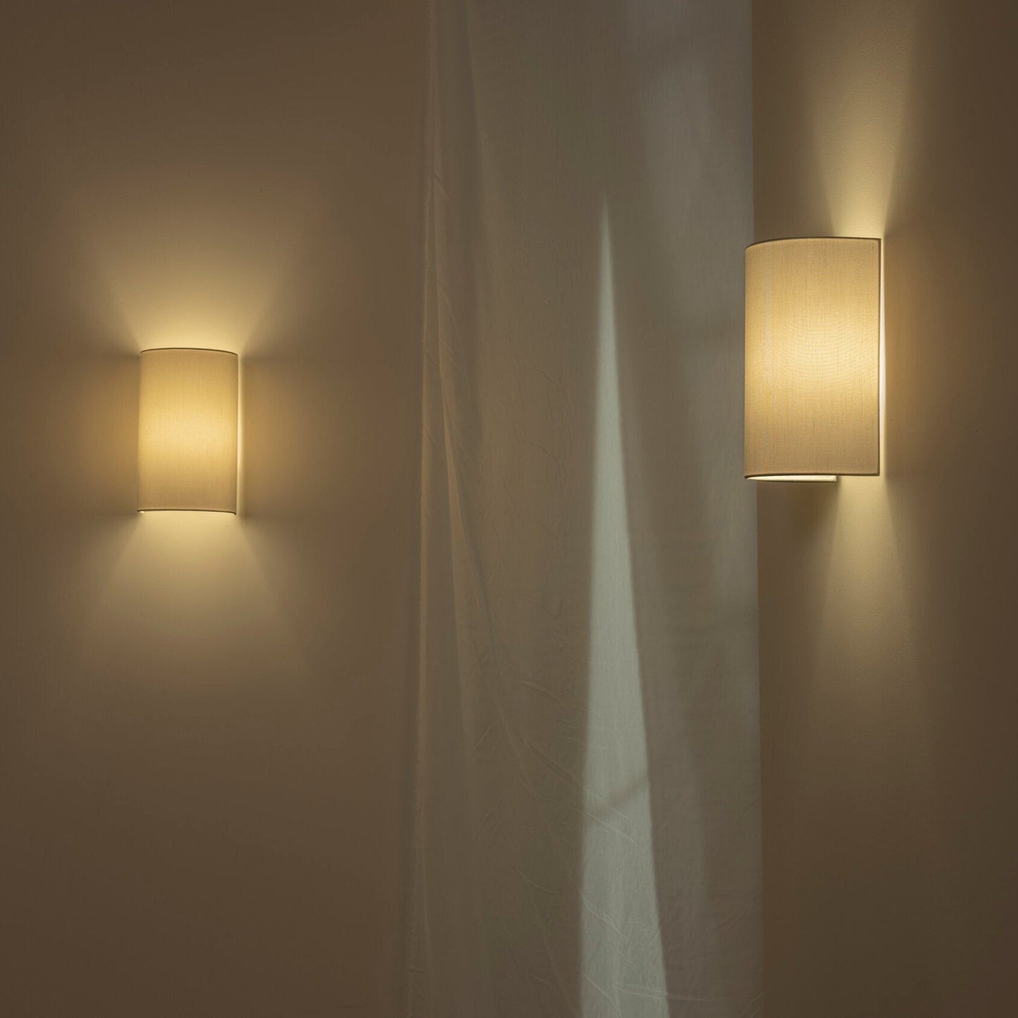 Textile Wall Light in Simple Zen Design
