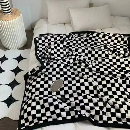 Cozy Plaid for Soft Relaxation