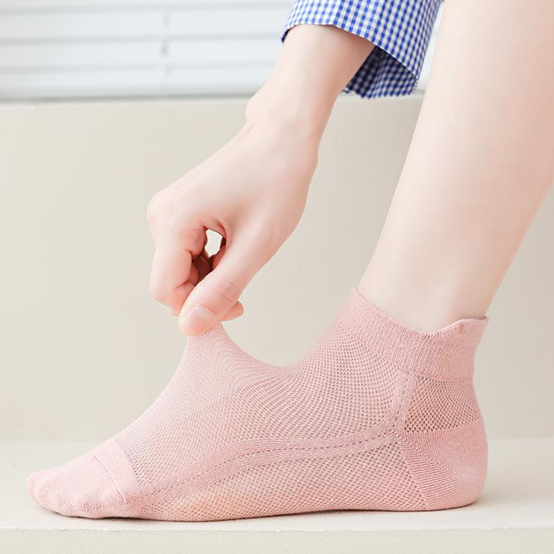 Thin No-Show Grip Socks