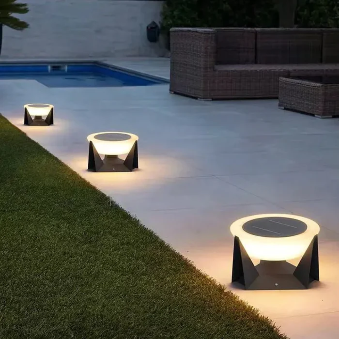 Elegant Garden Solar Powered Lamp