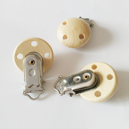 Natural Wood Baby Clip with Easy Metal Fastener
