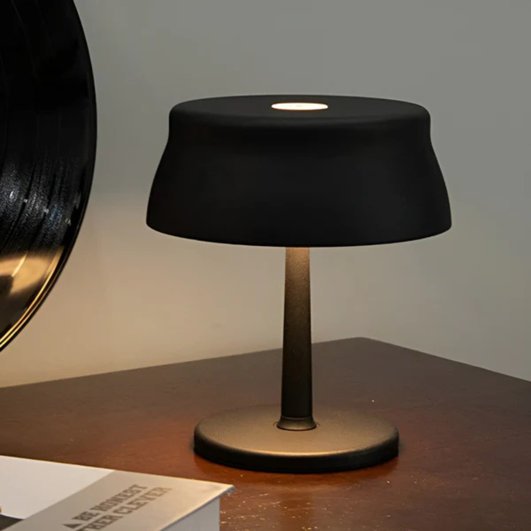 Modern Wireless Desk Light With Sensor