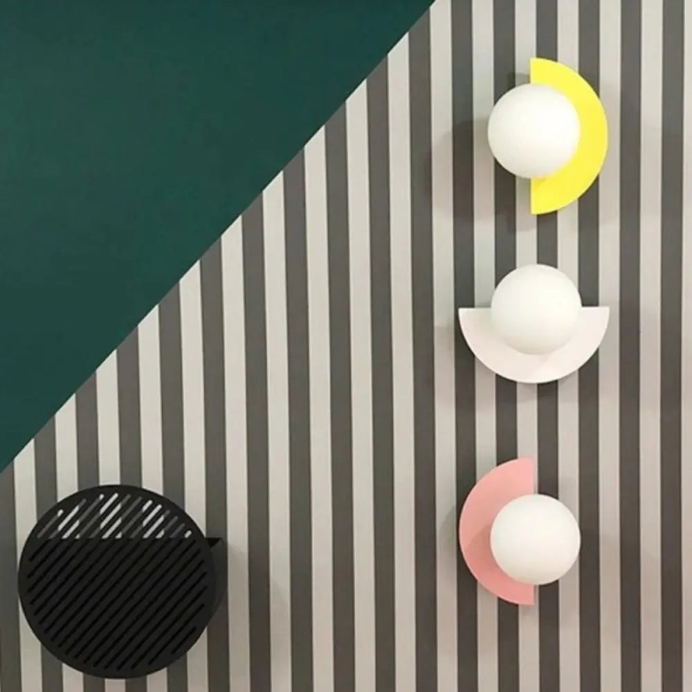 Contemporary Round Wall Light