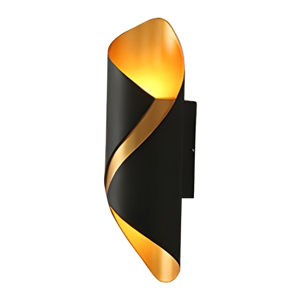 Energy Efficient Outdoor Wall Lamp