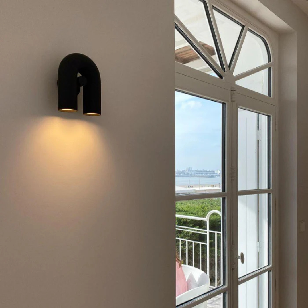 Modern Indoor Wall Light - Fesara