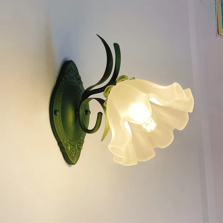 Beautiful Floral Wall Lamp - Fesara