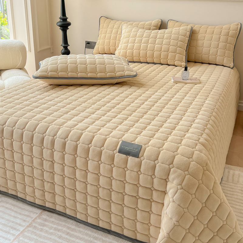 Cozy Plush Throw Blanket with Textured Pattern