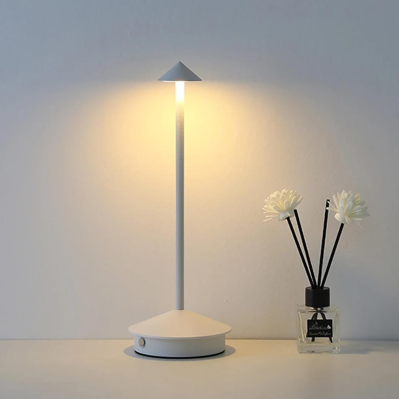 Modern Robyn LED Desk Light