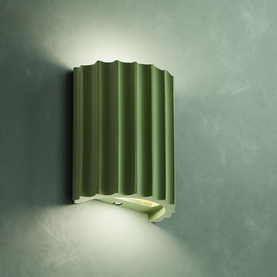 Simple LED Wall Lamp – Warm Ambient Up Down Light