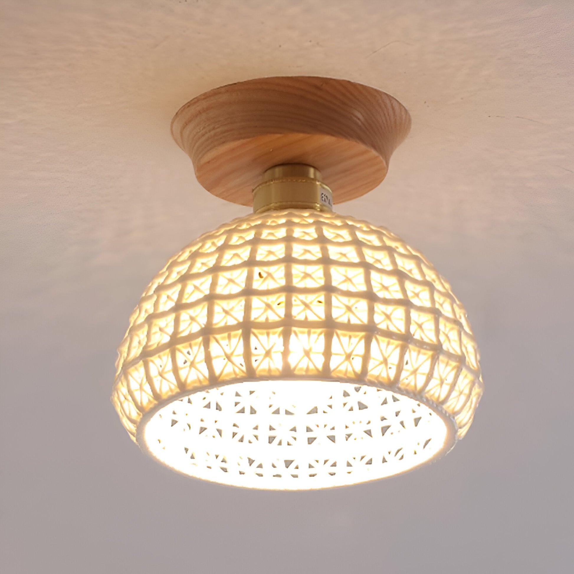 White Scandinavian Ceramic Ceiling Light - Fesara
