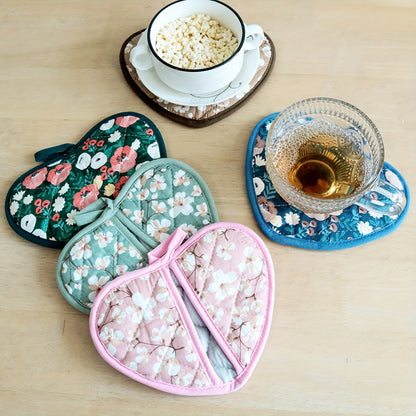 Heat Resistant Oven Mitts with Cute Heart Grip Pads