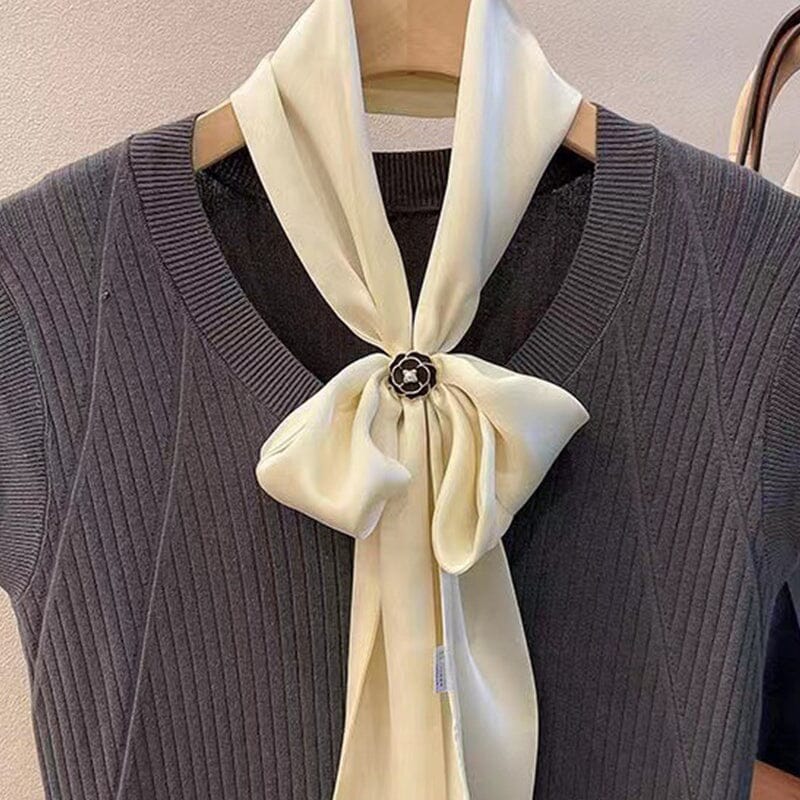 Elegant Floral Scarf Clip