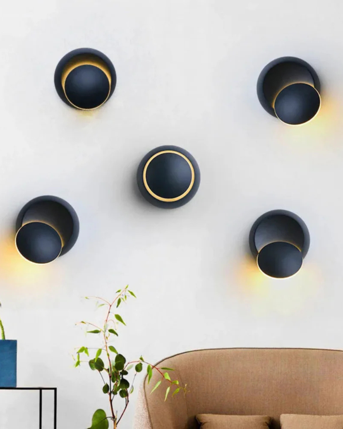 Stylish Wall Lamp with Round Glow Ambient Light