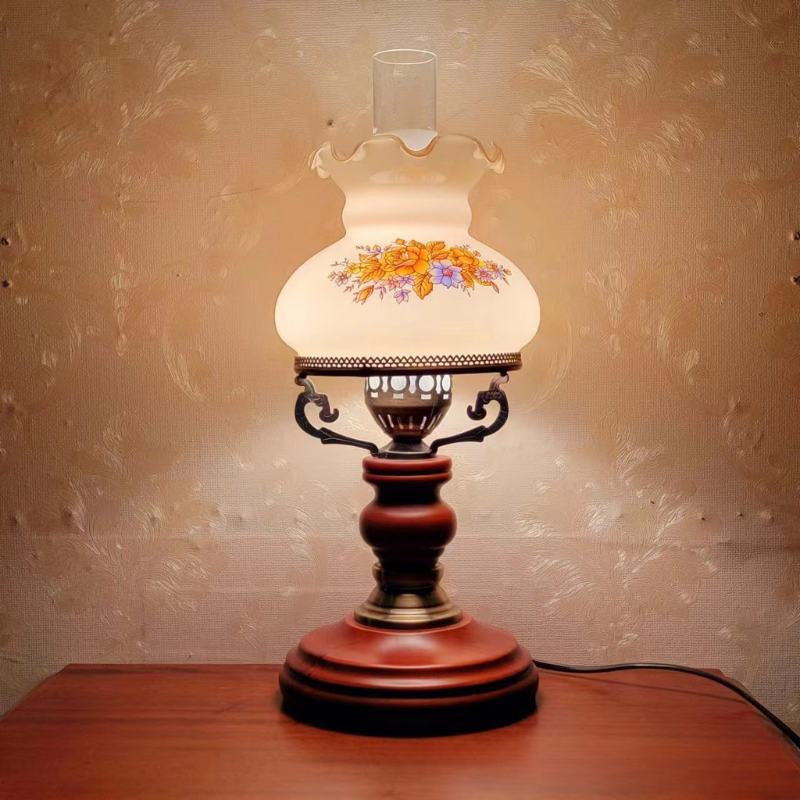 Traditional Warm Brown Table Lamp - Fesara