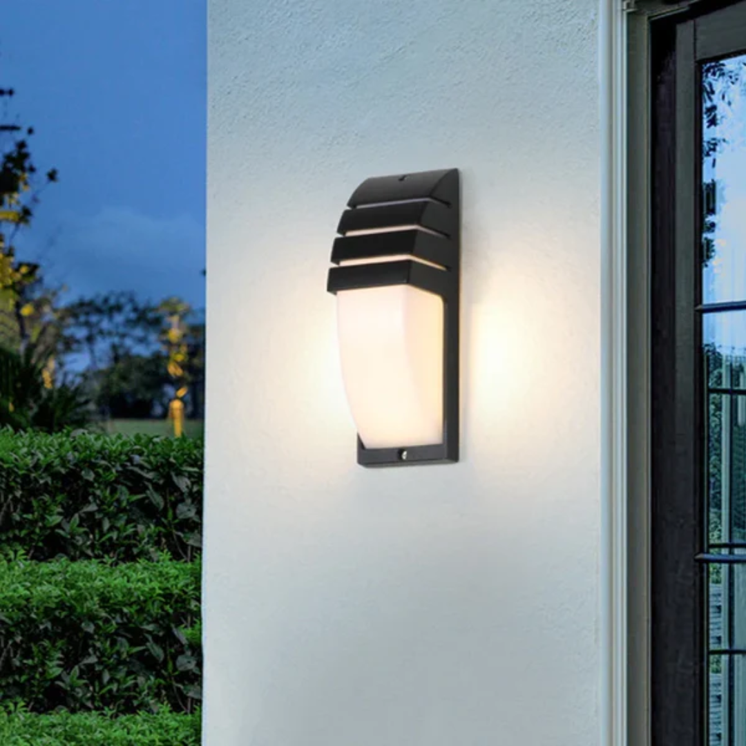 Motion Sensor Outdoor Security Lamp - Fesara