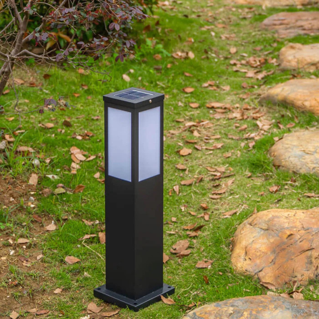 Fesara | Contemporary Garden Solar Lamp