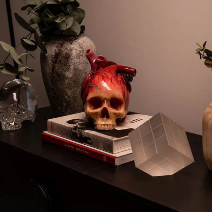 Spine Chilling Frightening Horror Decor