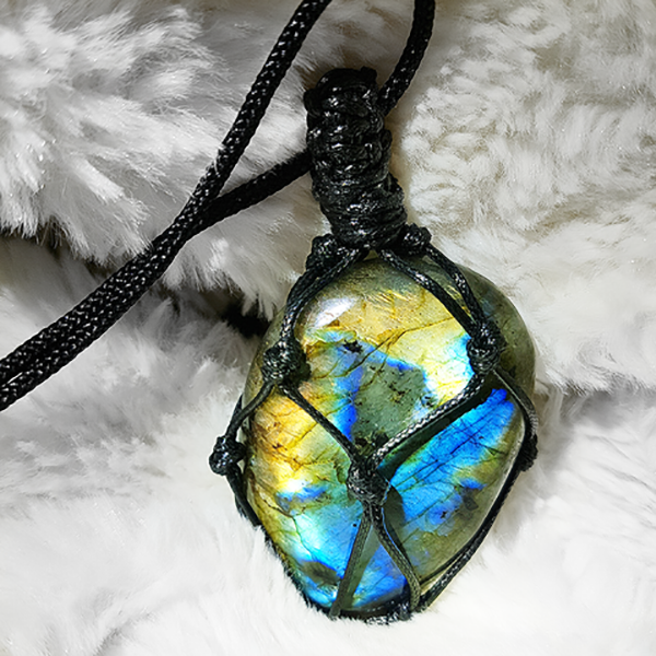 Unique Labradorite Dragon Pendant Necklace - Fesara