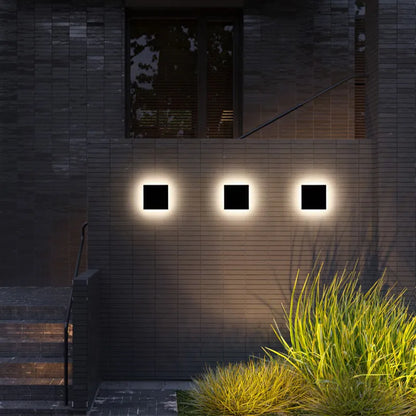 Sleek Contemporary Outdoor LED Wall Light Metal