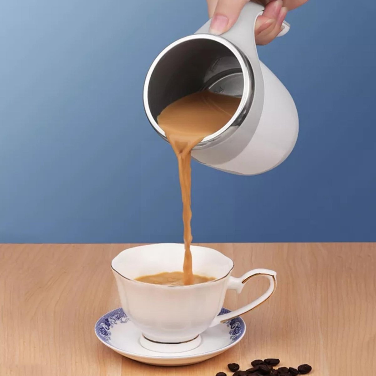 Easy Spill Proof Mixing Cup