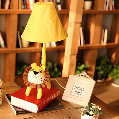 Cuddly Friends Animal Table Lamp