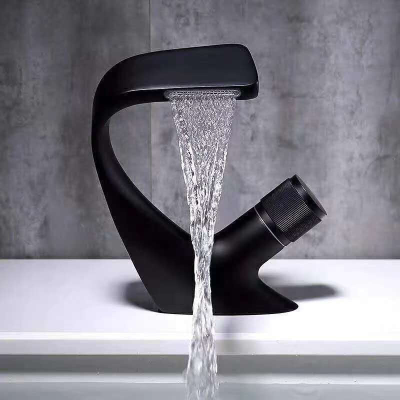 Modern Copper Kitchen Faucet with Brass Handle - Fesara