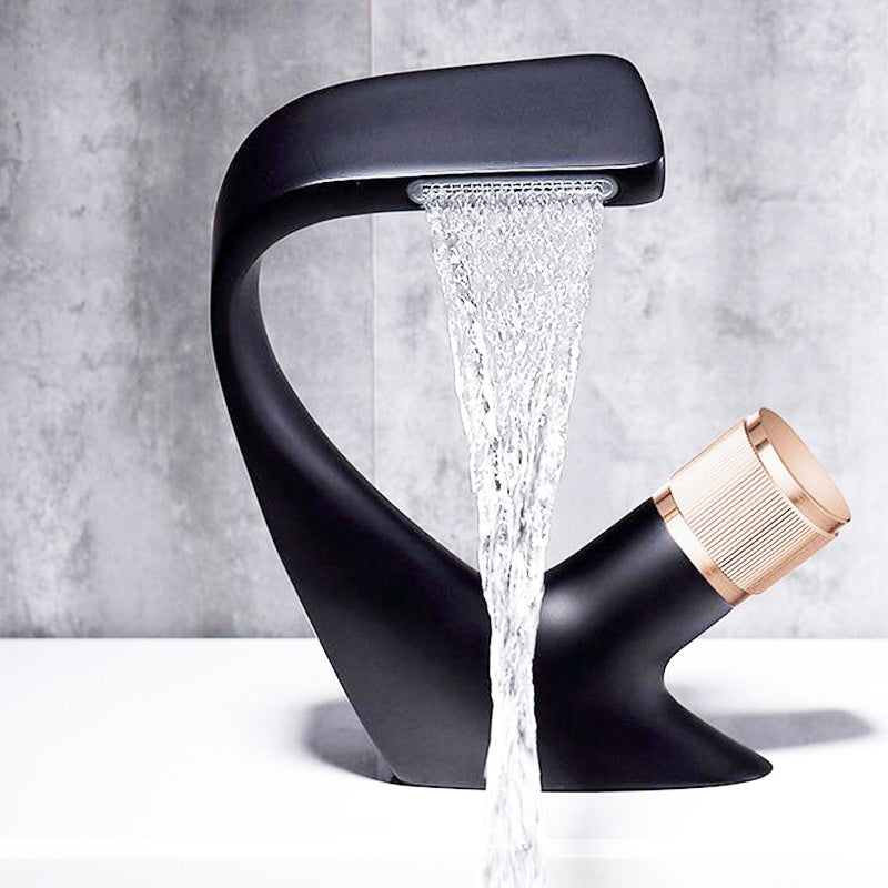 Modern Copper Kitchen Faucet with Brass Handle