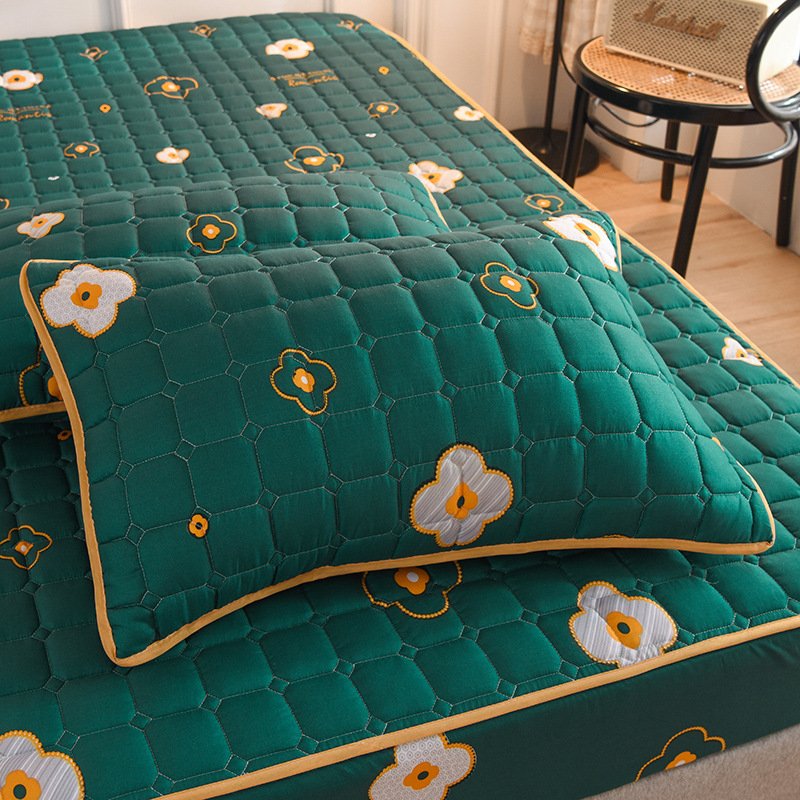 Soft Silk Mattress Protector Cover - Fesara