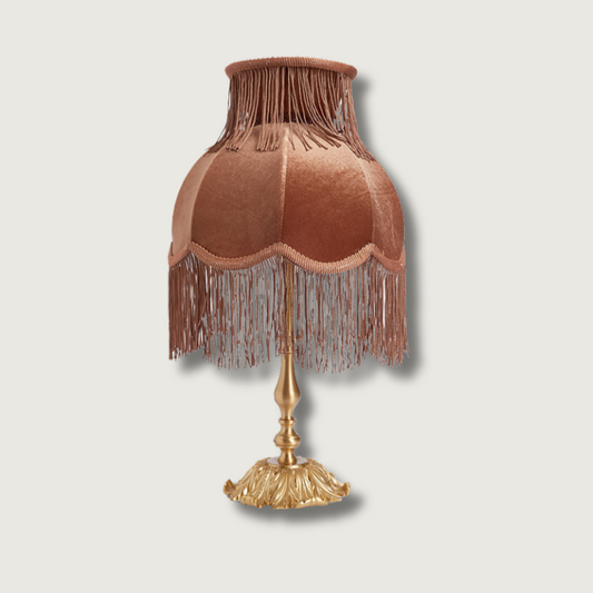 Chic Tassel Table Lamp in Gold Brass - Fesara