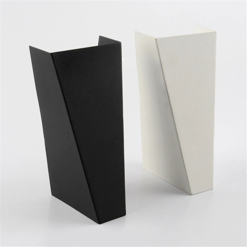 Elegant LED Wall Light Fixture