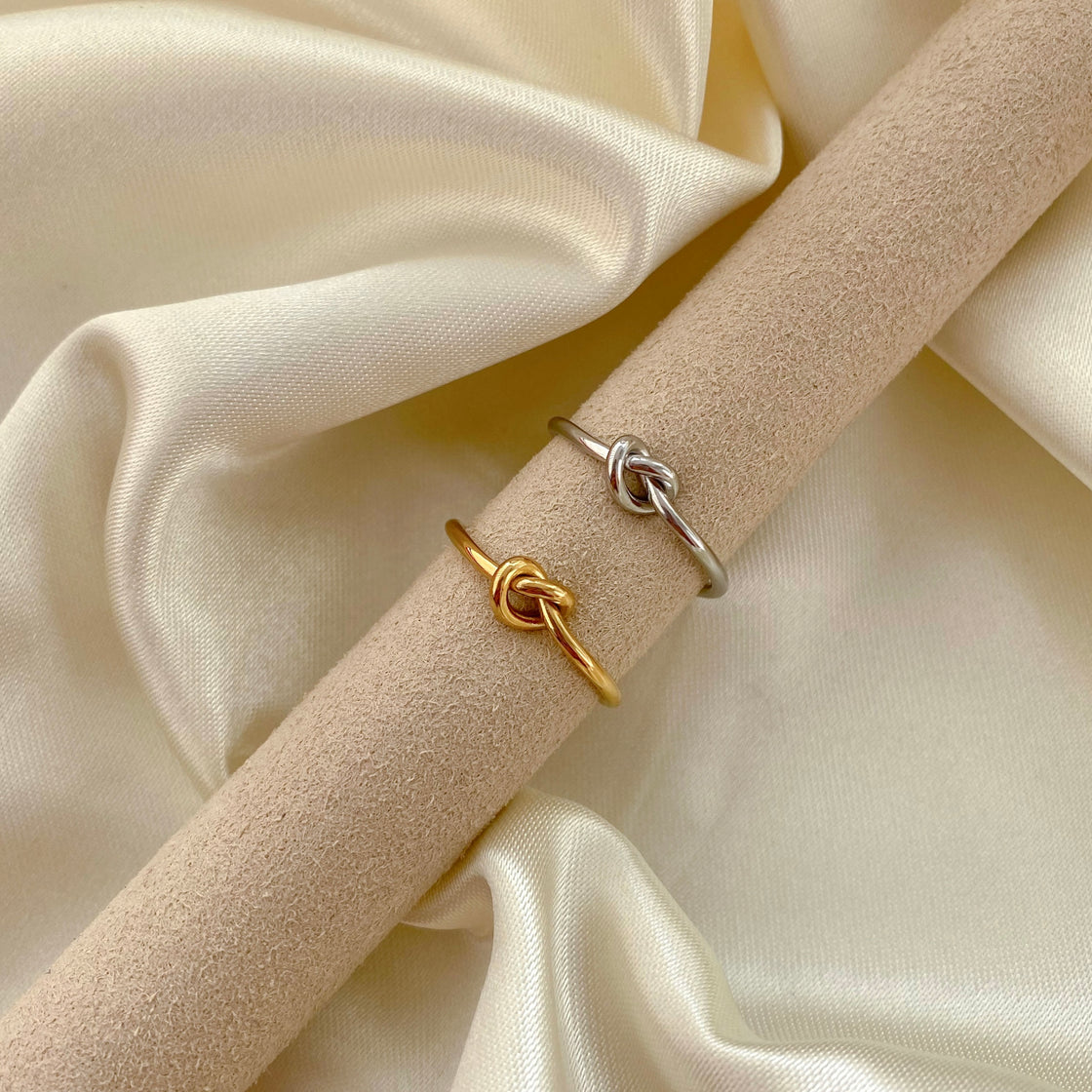 Delicate Love Knot Engagement Ring
