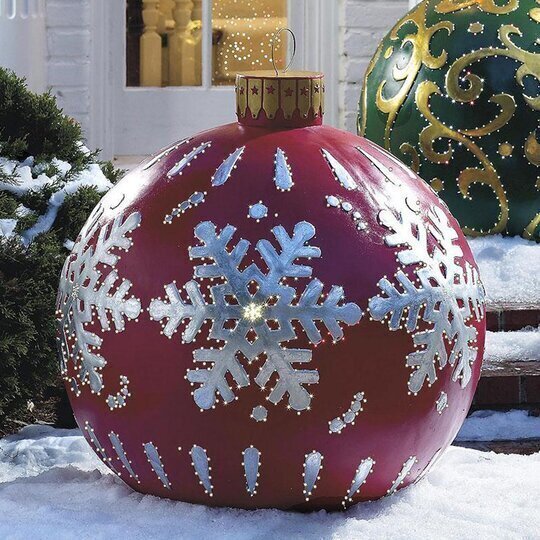 Festive Outdoor Christmas Inflatable Ball Decoration