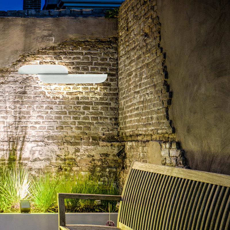 Fesara | Contemporary Weatherproof Outdoor Wall Light
