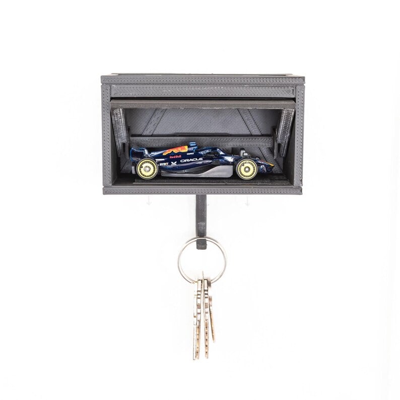 Organized Key Holder for Peaceful Living