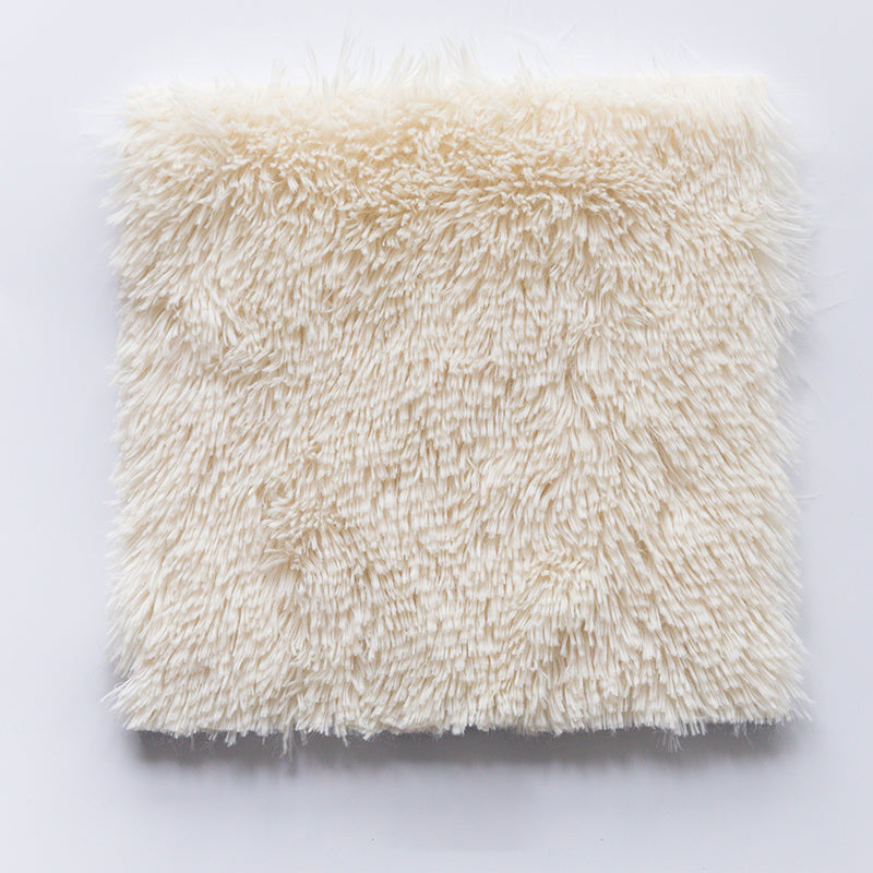 Plush Bedroom Carpet Squares Durable Stain Resistant Floor Tiles
