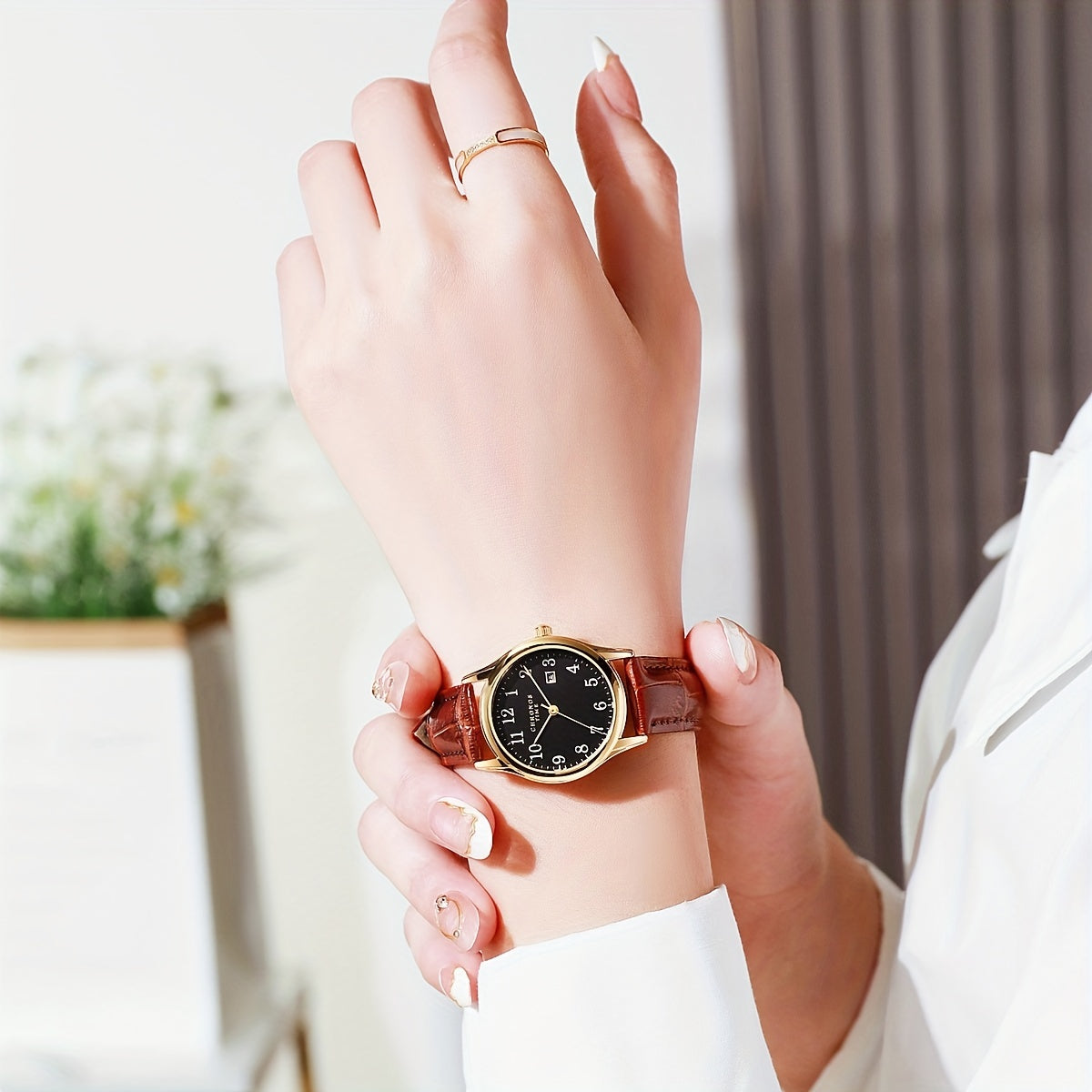 Classic Ladies Quartz Watch with Fake Leather Band