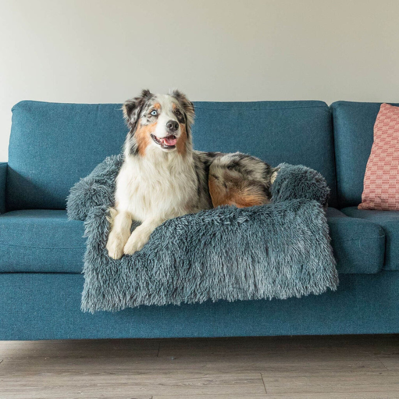 Variant image for Water-Repellent Dog Bed Protector with Soft Vegan Fur – Non-Slip, Comfortable, Suitable for All Dog Sizes-8