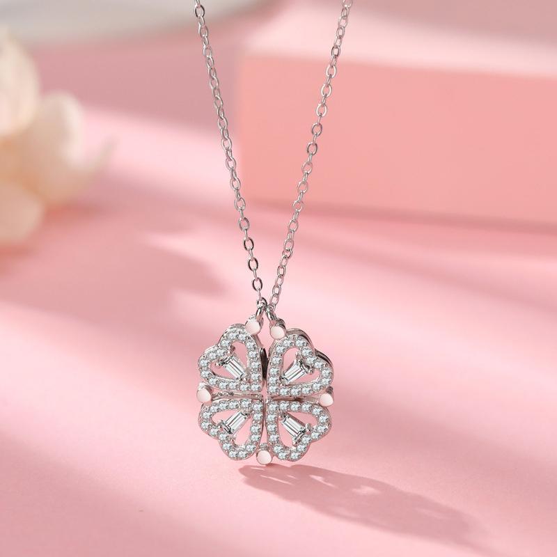 Lucky Clover Pendant Necklace for Ladies - Fesara