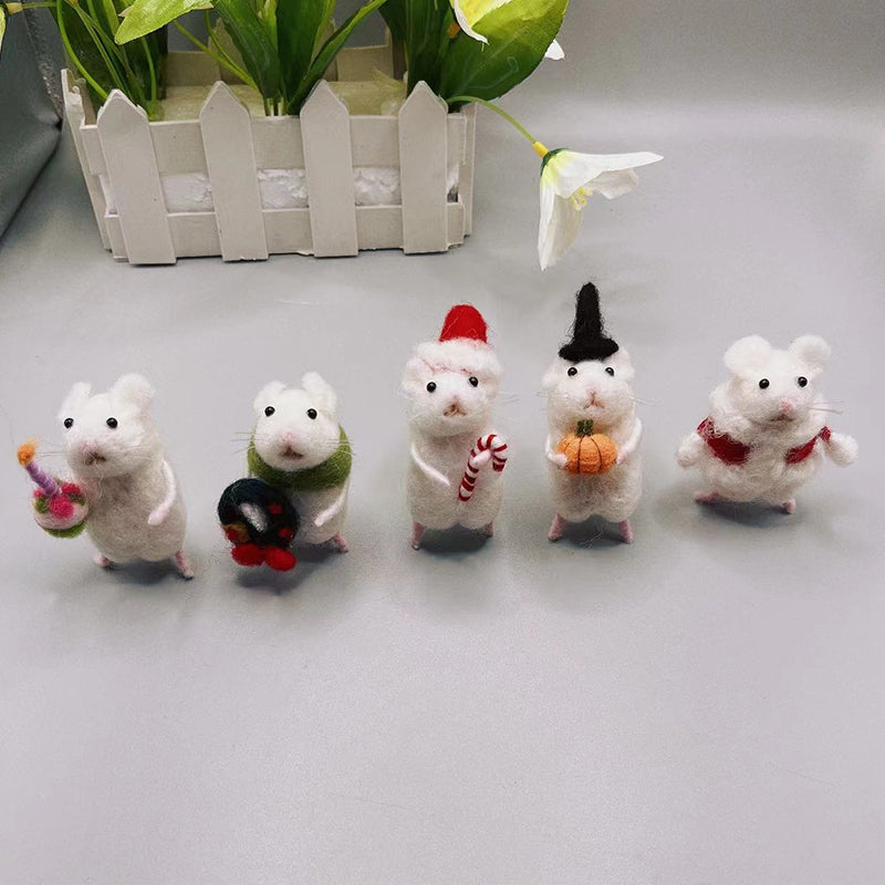 Spooky Felt Halloween Mouse Decoration
