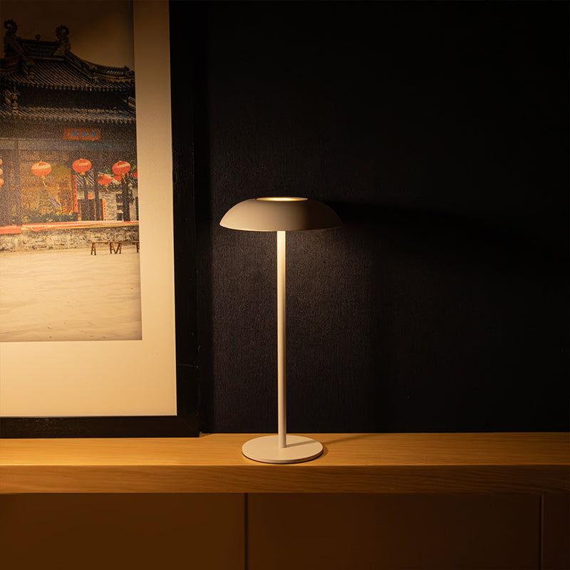 Classic Metal Table Lamp