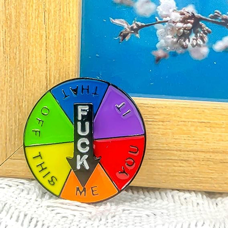 Fesara | Amusing Spinning Name Badge