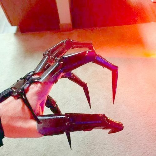 Spooky Jointed Finger Prop