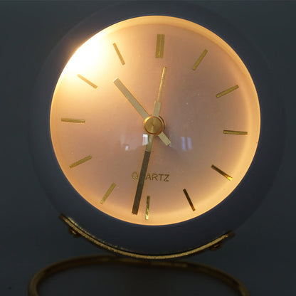 Simple Round Wall Clock