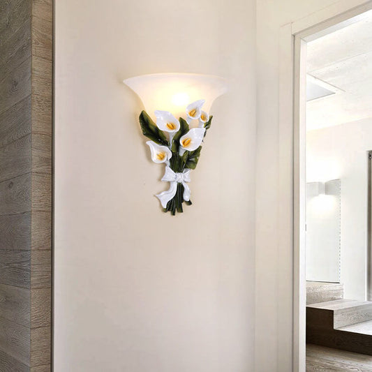 Elegant Floral Single Arm Wall Light - Fesara