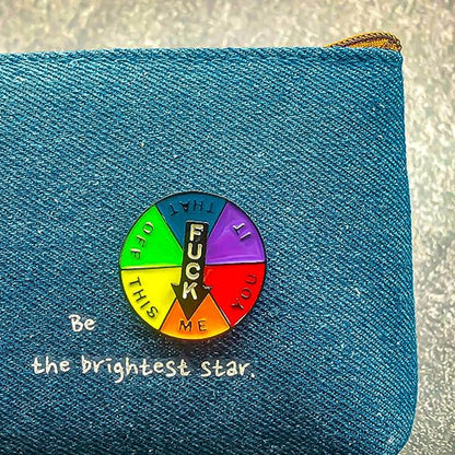Fesara | Amusing Spinning Name Badge