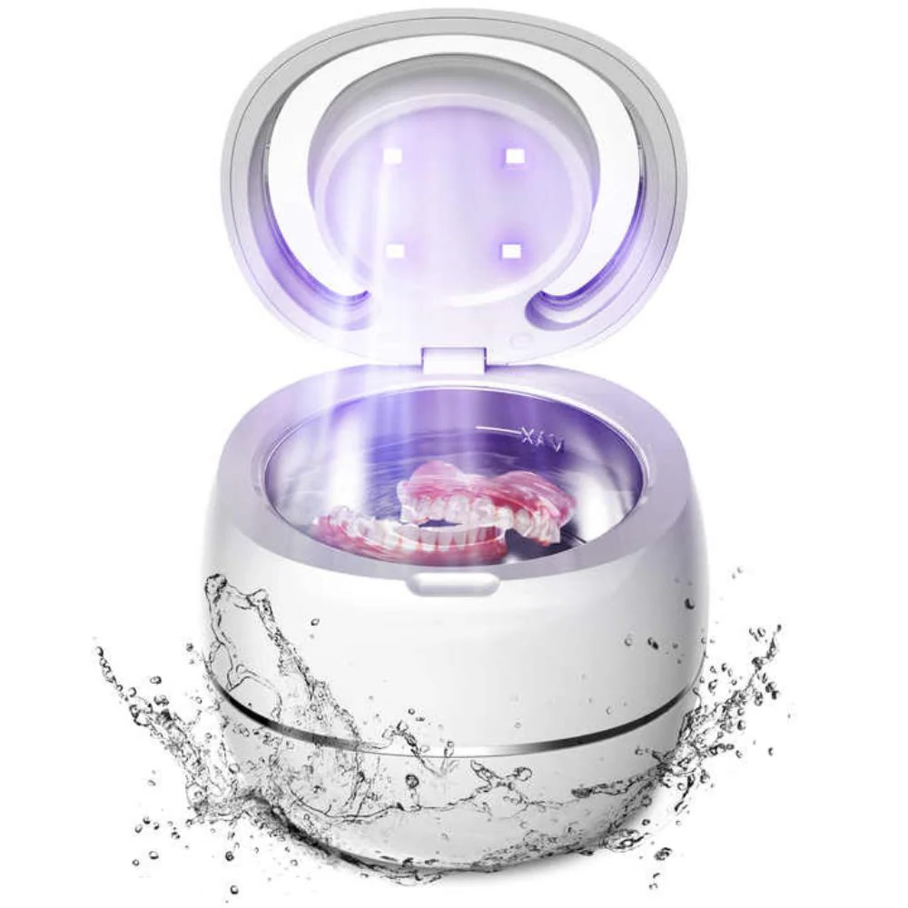 Compact Travel Denture Cleaning Device